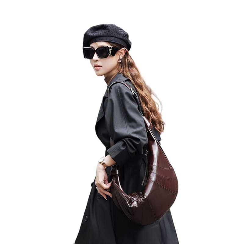 A Modle Show Off The Coffee Women Genuine Leather Horn-Shaped Shoulder Personalized Crossbody Bag